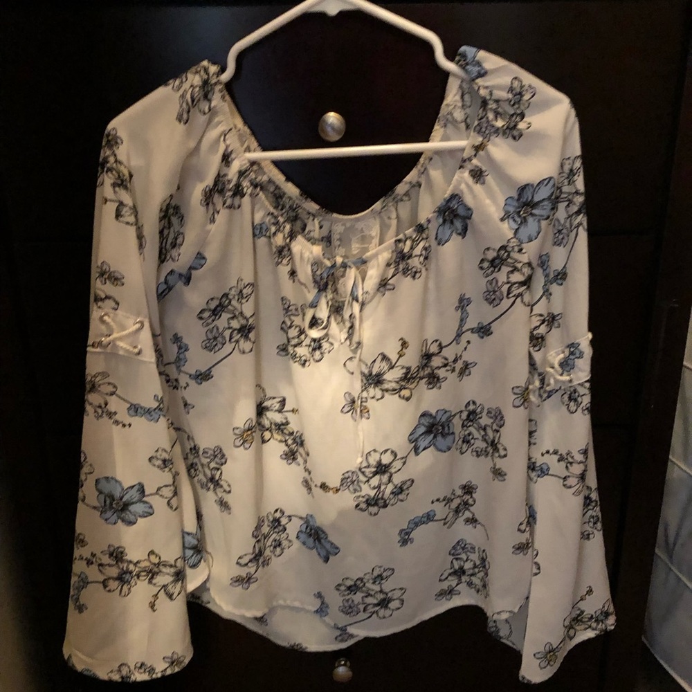 cute blouse